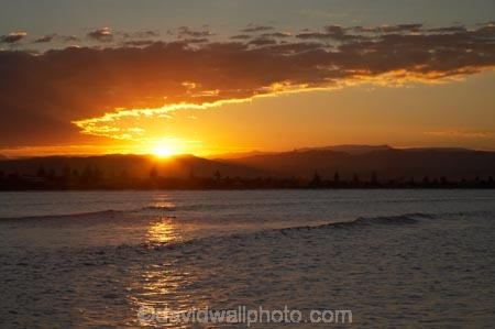 coast;coastal;coastline;coastlines;coasts;dusk;evening;Hawke-Bay;Hawkes-Bay;N.I.;N.Z.;Napier;New-Zealand;NI;nightfall;North-Island;NZ;ocean;oceans;orange;sea;shore;shoreline;shorelines;shores;sky;sunset;sunsets;twilight;Westshore