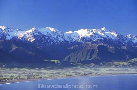 bay;bays;coast;mountain;mountains;ocean;range;ranges;sea;snow;tourism;tourist;tourists;township