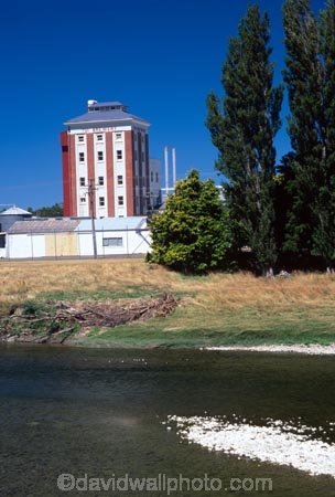 Tui-Brewery;tui;brewery;breweries;Mangatainoka;Wairarapa;river;rivers;stream;streams;historic;historical;history;industry;factory;factories;kiwi-icon;kiwiana
