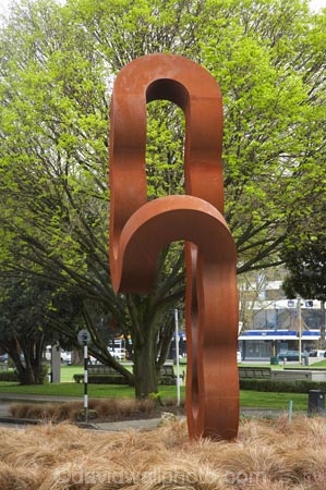 art;art-work;art-works;Greg-Johns;Manawatu;N.I.;N.Z.;New-Zealand;NI;North-Is;North-Island;NZ;Palmerston-North;public-art;public-art-work;public-art-works;public-sculpture;public-sculptures;Returning-Column;rust;rusty;sculpture;sculptures;The-Square