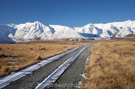 Canterbury;cold;countryside;gravel-road;gravel-roads;Hakatere-Conservation-Park;Lake-Heron;metal-road;metal-roads;metalled-road;metalled-roads;Mid-Canterbury;Mount-Catherine;Mt-Catherine;Mt.-Catherine;N.Z.;New-Zealand;NZ;road;roads;rural;S.I.;season;seasonal;seasons;SI;snow;snowy;South-Is;South-Island;Taylor-Range;white;winter;wintery