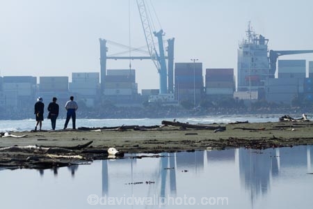 Aotearoa;beach;beaches;Canterbury;cargo-ship;cargo-ships;Caroline-Bay;coast;coastal;coastline;coastlines;coasts;container;container-ship;container-ships;containers;export;exporting;freight-ship;freight-ships;freighter;freighters;harbor;harbors;harbour;harbours;import;importing;N.Z.;New-Zealand;NZ;People;person;port;ship;shipping;ships;South-Is;South-Island;Sth-Is;Timaru;women