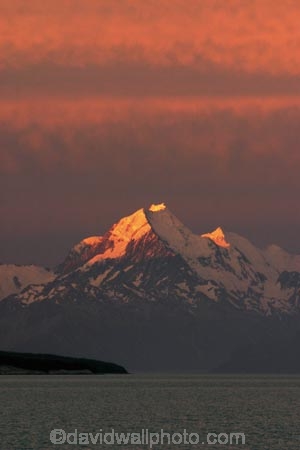 after-glow;alpenglow;alps;aoraki;aoraki-mount-cook-national-park;calm;calmness;clean;clear;cloud;clouds;color;colors;colour;colours;dusk;fresh;glow;high-country;highest;holiday;holidays;idyllic;lake;lakes;light;lighting;mackenzie-country;main-divide;mount-cook;mountain;Mountains;mt-cook;mt.-cook;national-park;natural;Nature;new-zealand;orange;Outdoor;Outdoors;Outside;peak;pink;Quiet;Quietness;red;scenery;Scenic;Scenics;silence;sky;snow;south-island;southern-alps;sunset;tourism;tourist;tourists;tranquil;tranquility;travel;traveler;travelers;traveling;traveller;travellers;vacation;vacations;water