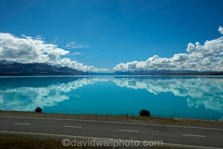 Aoraki;Aotearoa;calm;Canterbury;cloud;clouds;highway;highways;lake;Lake-Pukaki;lakes;Mackenzie-Country;Mackenzie-District;Mackenzie-Region;Mount-Cook;Mt-Cook;Mt.-Cook;N.Z.;New-Zealand;NZ;reflection;reflections;road;roads;South-Canterbury;South-Is;South-Island;State-Highway-8;State-Highway-Eight;state-highways;Sth-Is;still