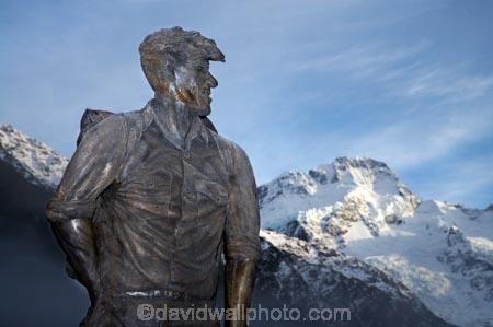 Ed-Hilllary;First-up-Mount-Everest;Mackenzie-Country;Mackenzie-District;Mount-Sefton;mountain-climber;mountain-climbers;mountaineer;mountaineers;Mt-Sefton;Mt.-Sefton;N.Z.;New-Zealand;NZ;S.I;SI;Sir-Ed;Sir-Edmund-Hilary;Sir-Edmund-Hillary;Sir-Edmund-Hillary-Alpine-Centre;South-Canterbury;South-Is;South-Island;statue;statues;The-Hermitage