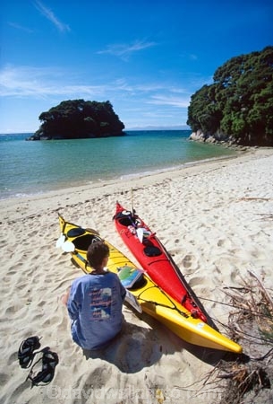 aqua;beach;beaches;blue;bush;coast;coast-line;coastal;coastline;color;colors;colour;colours;green;island;islands;kayak;kayaking;kayaks;paddle;paddles;paddling;peace;peaceful;peacefulness;sand;sea;shore;shore-line;shoreline;tranquil;tranquility;water;yellow