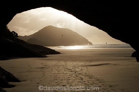 beach;beaches;cave;cavern;caverns;caves;coast;coastal;coastline;footprint;footprints;geological;geology;grotto;grottos;N.Z.;Nelson-Region;New-Zealand;North-West-Nelson-Region;NZ;Pilch-Point;rock;rock-formation;rock-formations;rocks;S.I.;sand;sandy;scenic;sea-cave;sea-caves;shore;shoreline;SI;South-Is.;South-Island;stone;Tasman-Sea;Wharariki-Beach