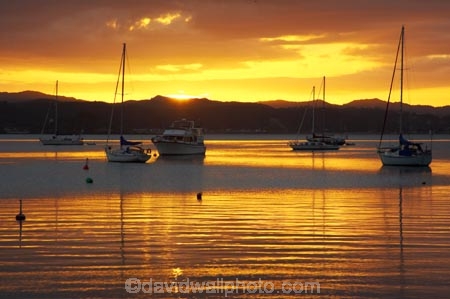 bay-of-islands;boat;boats;color;colour;dusk;idyllic;launch;launches;mast;masts;new-zealand;north-is.;north-island;northland;orange;peaceful;reflection;reflections;russell;serene;silhouette;silhouettes;sun;sunset;sunsets;twilight;water;yacht;yachts