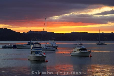 bay-of-islands;boat;boats;color;colour;dusk;idyllic;launch;launches;mast;masts;new-zealand;north-is.;north-island;northland;orange;peaceful;reflection;reflections;russell;serene;silhouette;silhouettes;sun;sunset;sunsets;twilight;water;yacht;yachts