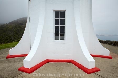 beacon;beacons;Cape-Reinga;coast;coastal;coastline;coastlines;coasts;Far-North;light;light-house;light-houses;light_house;light_houses;lighthouse;lighthouses;lights;N.I.;N.Z.;navigate;navigation;New-Zealand;NI;North-Is;North-Is.;North-Island;Northland;NZ;ocean;oceans;tower;towers