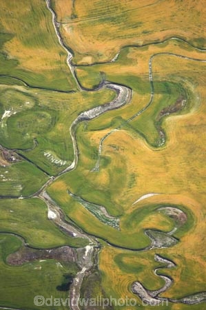 s-bend;aerial;aerial-photo;aerial-photography;aerial-photos;aerials;agricultural;agriculture;bend;bends;bendy;braided-river;braided-rivers;country;countryside;creek;creeks;crop;crops;farm;farming;farmland;farms;field;fields;green;horticulture;meadow;meadows;meander;meandering;meandering-river;meandering-rivers;meandering-streams;N.Z.;New-Zealand;North-Otago;NZ;Omarama;Otago;paddock;paddocks;pasture;pastures;river;rivers;rural;s-bend;South-Island;stream;streams;turn;turns;twist;twists;twisty;winding;yellow