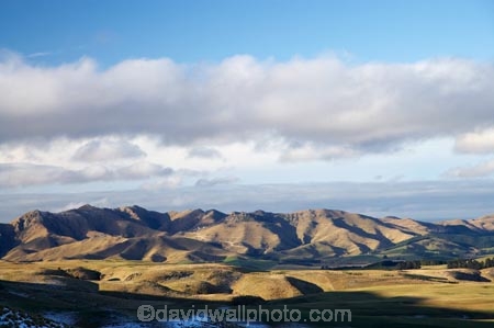 agricultural;agriculture;Blue-Mountains;country;countryside;Dunback;East-Otago;farm;farming;farmland;farms;field;fields;meadow;meadows;N.Z.;New-Zealand;NZ;Otago;paddock;paddocks;pasture;pastures;Razorback-Range;rural;S.I.;SI;South-Is.;South-Island