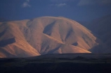 Benmore-Range;cloud;clouds;dark-cloud;dark-clouds;high-altitude;Last-Light;light;Mackenzie-Country;mountain;mountains;N.Z.;New-Zealand;North-Otago;NZ;range;ranges;S.I.;SI;South-Island;sunlight;Waitaki-District