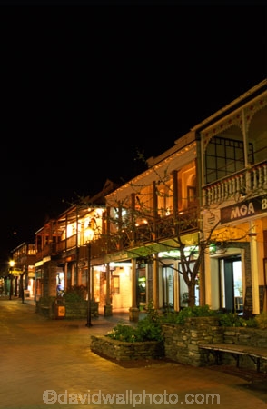 evening;town-centre;outside;social;socialize;holiday;wakatipu-basin;malls;shops;shopping;shops;shop;cafe;cafes;restaurant;restaurants;pedestrian;night;light;lights