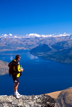 Daytime;Exterior;Leisure;Look;Looking;Mountains;Nature;One;One-person;Outdoor;Outdoors;Outside;People;Person;Persons;Recreation