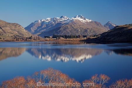 alp;alpine;alps;altitude;calm;Cecil-Peak;high-altitude;lake;Lake-Hayes;lakes;mount;mountain;mountain-peak;mountainous;mountains;mountainside;mt;mt.;N.Z.;New-Zealand;NZ;Otago;peak;peaks;placid;quiet;range;ranges;reflection;reflections;S.I.;season;seasonal;seasons;serene;SI;smooth;snow;snow-capped;snow_capped;snowcapped;snowy;South-Is.;South-Island;southern-alps;Southern-Lakes;Southern-Lakes-District;Southern-Lakes-Region;still;summit;summits;tranquil;water;winter