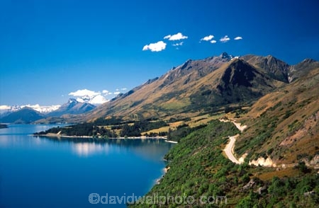 water;clear;clean;transparent;paradise;beautiful;lakes;lake;outdoors;outdoor;outside;pristine;summer;holiday;holidays;vacation;vacations;glenorchy;queenstown;south-island;new-zealand;mountain;mountains;road;roads;wakatipu