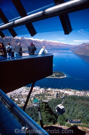 skyline;tourist;tourism;view;views;mountain;mountains;lakes;lake;icon;tourists;holiday;holidays;vacation;vacations;queenstown;lake-wakatipu;wakatipu;the-remarkables;remarkables;new-zealand;high;vista;scene;vistas;scenes;skyline-complex;viewpoint;viewpoints;observation;opservation-point;lookout;lookouts;restaurant;cafe;cafes;restaurants;gondola;gondolas;cablecar;cablecars;cable_car;cable_cars;cableway;cableways;aerial-cableway