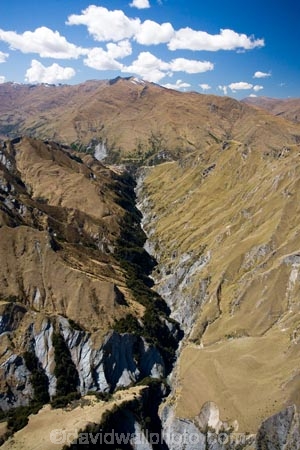 aerial;aerial-photo;aerial-photography;aerial-photos;aerial-view;aerial-views;aerials;back-country;backcountry;bluff;bluffs;cliff;cliffs;high-altitude;high-country;highcountry;highlands;mountainside;mountainsides;N.Z.;New-Zealand;NZ;Otago;Queenstown;remote;remoteness;Richardson-Mountains;S.I.;SI;Skippers-Canyon;South-Is.;South-Island;Southern-Lakes;Southern-Lakes-District;Southern-Lakes-Region;steep;Stony-Creek;uplands;Yates-Flat
