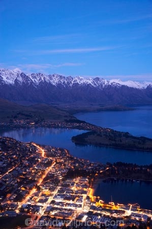 alpine;altitude;dark;Dusk;evening;high-altitude;Lake-Wakatipu;light;light-trails;lights;long-exposure;mount;mountain;mountain-peak;mountains;mountainside;mt;mt.;N.Z.;New-Zealand;night;night-time;night_time;NZ;Otago;peak;peaks;Queenstown;range;ranges;Region;S.I.;SI;snow;snow-capped;snow_capped;snowcapped;snowy;South-Is;South-Is.;South-Island;Southern-Lakes;Southern-Lakes-District;Southern-Lakes-Region;summit;summits;time-exposure;time-exposures;time_exposure;winter