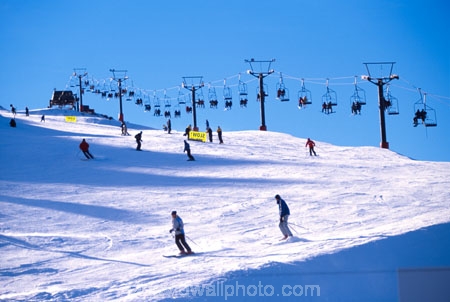 board;boarder;boarders;boarding;chairlift;learn;learners;lift;resort;rope;ropes;ski-field;ski-fields;skier;skiers;skifield;skifields;skiing;slope;slopes;snow;snowboard;snowboarder;snowboarders;snowboarding;tow;winter;winter-sports