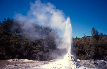 thermal;geothermal;hot;water;fountain;geysers;steam;lady-knox-geyser;pressure