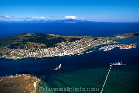 harbour;harbours;harbor;harbors;port;ports;wharf;wharves;wharfs;dock;docks;dockside;southern;south;foveaux;strait;tiwai;point;aluminium;smelter;comalco;invercargill;industry;industrial;aerials
