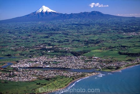 spring;grass;green;paddock;paddocks;field;fields;pasture;pastures;meadow;meadows;agriculture;rural;farm;farms;farmer;farming;farmland;lush;verdant;dairy;snow;mountains;mountain;volcano;volcanoes;sea;ocean;tasman;coast;coastline;shoreline;shore;cliff;cliffs;waitara;taranaki;mt;mt.;mount;egmont;aerials;aerial