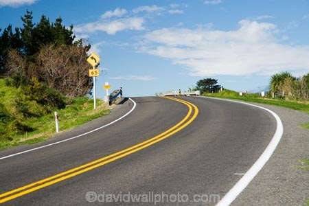 65-kmh;65-kmh;bend;bends;centre-line;centre-lines;centre_line;centre_lines;centreline;centrelines;corner;corners;driving;highway;highways;N.I.;N.Z.;New-Zealand;NI;North-Island;NZ;open-road;open-roads;road;road-trip;roads;State-Highway-45;Taranaki;transport;transportation;travel;traveling;travelling;trip