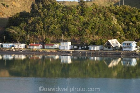 bach;baches;boat;boats;coast;coastal;coastline;coastlines;coasts;crib;cribs;estuaries;estuary;holiday;holiday-homes;holiday-house;kayak;kayaking;N.I.;N.Z.;New-Zealand;new-zealand-holiday;NI;North-Is;North-Is.;North-Island;North-Taranaki;NZ;rivers;shore;shoreline;shorelines;Taranaki;tidal;Tongaporutu;Tongaporutu-River;vacation;vacations