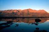 lake;lake-wanaka;reflection;still;stillness;water;tranquil;tranquility;peaceful;calm;sunrise