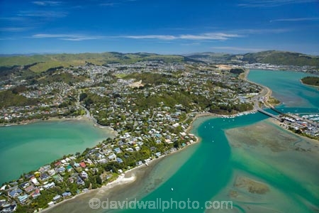 aerial;aerial-image;aerial-images;aerial-photo;aerial-photograph;aerial-photographs;aerial-photography;aerial-photos;aerial-view;aerial-views;aerials;Browns-Bay;coast;coastal;coastline;coastlines;coasts;harbor;harbors;harbour;harbours;inlet;inlets;Ivey-Bay;Moorehouse-Point;Moorehouse-Pt;N.I.;N.Z.;New-Zealand;NI;North-Is;North-Island;NZ;Paremata;Pauatahanui-Inlet;Porirua;Porirua-Harbor;Porirua-Harbour;sea;seas;shore;shoreline;shorelines;shores;tidal;water;Wellington;Wellington-Region;Whitby
