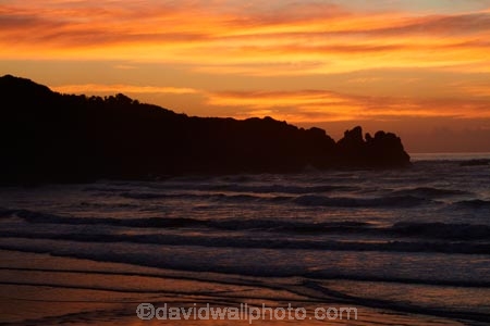 beach;beaches;coast;coastal;dusk;evening;N.Z.;New-Zealand;night;night_time;nightfall;NZ;Pancake-Rocks;Paparoa-N.P.;Paparoa-National-Park;Paparoa-NP;Punakaiki;rock;rocks;S.I.;SI;South-Is;South-Island;Sth-Is;sunset;sunsets;Tasman-Sea;tourism;tourist-attraction;travel;twilight;West-Coast;Westland