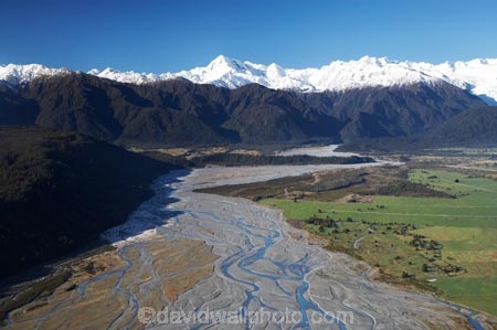 above;aerial;aerial-photo;aerial-photograph;aerial-photographs;aerial-photography;aerial-photos;aerial-view;aerial-views;aerials;alp;alpine;alps;braided-river;braided-rivers;Main-Divide;meander;meandering;meandering-river;meandering-rivers;mount;Mount-Elie-de-Beaumont;mountain;mountains;mt;Mt-Elie-de-Beaumont;mt.;Mt.-Elie-de-Beaumont;N.Z.;New-Zealand;NZ;range;ranges;river;rivers;S.I.;SI;South-Is.;South-Island;South-West-New-Zealand-World-Heritage-Area;Southern-Alps;Te-Poutini-National-Park;Te-Wahipounamu;West-Coast;Westland;westland-national-park;World-Heritage-Area