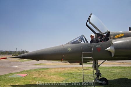 Chile;Club-de-Planeadores-de-Santiago;Ken-Robinson;Media-Crew;MIG-Jet-Fighter;Municipal-de-las-Condes;Municipal-de-Vitacura;Santiago;SCLC;South-America;Sth-America;Vitacura-Airfield;Vitacura-Airport;World-Sailplane-Grand-Prix,-Santiago