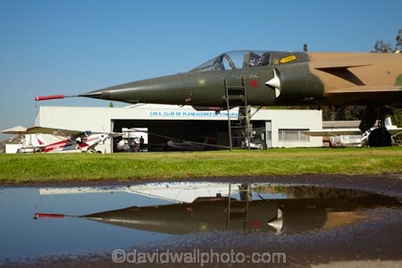 Aeroplane;Aeroplanes;Aircraft;Aircrafts;Airplane;Airplanes;aviation;Chile;Club-de-Planeadores-de-Santiago;fighter-jet;fighter-jets;fighters;Fly;MIG-Fighter-Jet;Municipal-de-las-Condes;Municipal-de-Vitacura;Plane;Planes;reflection;reflections;Santiago;SCLC;South-America;Sth-America;Vitacura-Airfield;Vitacura-Airport