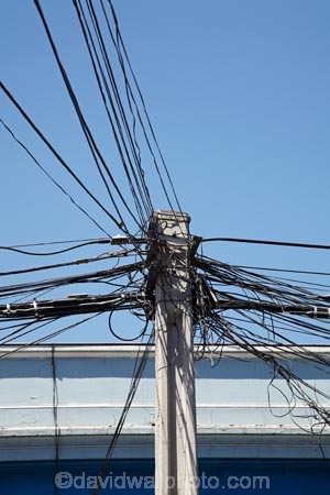 Barrio-Bellavista;Bellavista;Calle-Constitucion;capital-cities;capital-city;Capital-of-Chile;Chile;Constitucion-St;electricity;electricity-distribution;electricity-system;line;lines;pole;poles;post;posts;power-line;power-lines;power-pole;power-poles;Santiago;South-America;Sth-America;tangle;tangled;telegraph-line;telegraph-lines;telegraph-pole;telegraph-poles;wire;wires