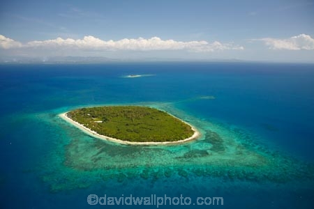 aerial;aerial-photo;aerial-photograph;aerial-photographs;aerial-photography;aerial-photos;aerial-view;aerial-views;aerials;aqua;aquamarine;blue;Bounty-Is;Bounty-Is-Resort;Bounty-Island;Bounty-Island-Resort;Bounty-Resort;clean-water;clear-water;coast;coastal;coastline;coastlines;coasts;cobalt-blue;cobalt-ultramarine;cobaltultramarine;coral;coral-reef;coral-reefs;corals;Fij;Fiji;Fiji-Islands;foreshore;holiday;holiday-accommodation;holiday-resort;holiday-resorts;holidays;Mamanuca-Group;Mamanuca-Is;Mamanuca-Island-Group;Mamanuca-Islands;Mamanucas;ocean;Pacific;Pacific-Island;Pacific-Islands;reef;reefs;resort;resort-hotel;resort-hotels;resorts;sea;shore;shoreline;shorelines;shores;South-Pacific;teal-blue;tropical-island;tropical-islands;tropical-reef;tropical-reefs;turquoise;vacation;vacations;water