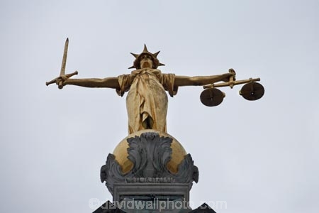 Britain;building;buildings;Central-Criminal-Court;City-of-London;court-house;court-houses;courthouse;courthouses;Crown-Court;England;Europe;finial;finials;G.B.;GB;gilded-statue;gilded-statues;glid;Great-Britain;heritage;historic;historic-building;historic-buildings;historical;historical-building;historical-buildings;history;icon;icons;Justice;Justice-finial;Lade-Justice-finial;Lady-Justice;Lady-of-Justice;landmark;landmarks;London;Ludgate-Hill;old;Old-Bailey;scales;Scales-of-Justice;sculpture;sculptures;statue;statue-of-justice;statues;statues-of-justice;Sword-and-Scales-of-Justice;the-Old-Bailey;tradition;traditional;U.K.;UK;United-Kingdom
