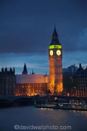 Big-Ben;building;buildings;City-of-Westminster;clock-tower;clock-towers;clocks;dark;dusk;Europe;evening;flood-lighting;flood-lights;flood-lit;flood_lighting;flood_lights;flood_lit;floodlighting;floodlights;floodlit;Great-Clock-of-Westminster;heritage;historic;historic-building;historic-buildings;historical;historical-building;historical-buildings;history;House-of-Commons.;House-of-Lords;Houses-of-Parliament;icon;iconic;icons;landmark;landmarks;light;lights;night;night-time;night_time;old;Palace-of-Westminster;Parliament-House;Parliament-Houses;river;River-Thames;rivers;Thames-River;tradition;traditional;twilight;Westminster-Palace