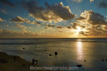 Avarua;beach;beaches;Black-Rock;coast;coastline;coastlines;Cook-Is;Cook-Islands;dusk;evening;night;night_time;nightfall;Pacific;Pacific-Ocean;Rarotonga;rock;rocks;South-Pacific;Sunset;sunsets;tropical;tropical-island;tropical-islands;Tuoro;twilight