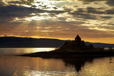 abandon;abandoned;Britain;building;buildings;Caisteal-nan-Con;calm;castaway;castle;castle-of-dogs;castles;character;derelict;dereliction;deserted;desolate;desolation;destruction;dusk;evening;fort;forts;G.B.;GB;Great-Britain;heritage;Highlands;historic;historic-building;historic-buildings;historical;historical-building;historical-buildings;history;Killundine-Castle;Lochaber;Morven;Morvern;Morvern-Peninsula;Mull-Sound;neglect;neglected;nightfall;old;old-fashioned;old_fashioned;placid;quiet;reflection;reflections;ruin;ruins;run-down;rustic;Scotland;Scottish-Highlands;serene;sky;smooth;Sound-of-Mull;still;sunset;sunsets;tradition;traditional;tranquil;twilight;U.K.;UK;United-Kingdom;vintage;water