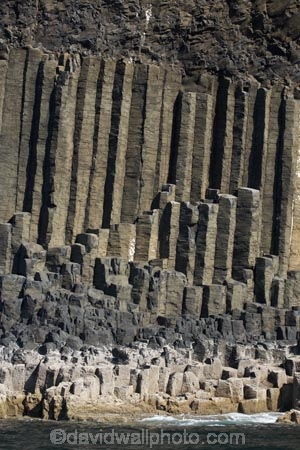 Argyll-and-Bute;basalt-column;basalt-columns;basalt-formation;basalt-formations;basaltic-lava;bluff;bluffs;Britain;cliff;cliffs;columnar-basalt;columnar-jointed-basalt;extrusive-volcanic-rock;formations;G.B.;GB;geological;geology;Great-Britain;hexagonal-basalt-columns;hexagonally-jointed-basalt-columns;Highlands;Inner-Hebrides;Island-of-Mull;Island-of-Staffa;Isle-of-Mull;Isle-of-Staffa;lava-column;lava-columns;Mull;Mull-Island;National-Nature-Reserve;polygonal;rock;rock-column;rock-columns;rock-formation;rock-formations;rock-outcrop;rock-outcrops;rocks;Scotland;Scottish-Highlands;sea-cliff;sea-cliffs;Stafa;Staffa;Staffa-Island;stone;U.K.;UK;United-Kingdom;volcanic-column;volcanic-columns;volcanic-formation;volcanic-formations;volcanic-rock