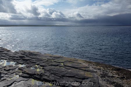 approaching-storm;approaching-storms;black-cloud;black-clouds;Britain;British-Isles;Caithness;cloud;clouds;cloudy;coast;coastal;coastline;coastlines;coasts;dark-cloud;dark-clouds;eroded;Eroded-rock-coast;erosion;foreshore;formation;formations;G.B.;GB;geological-formation;geological-formations;geology;gray-cloud;gray-clouds;Great-Britain;grey-cloud;grey-clouds;Highland;Highlands;layer;layering;layers;natural;natural-landscape;natural-landscapes;North-Sea;Noss-Head;ocean;rain-cloud;rain-clouds;rain-storm;rain-storms;Scotland;Scottish-Highlands;sea;sedimentary-layer;sedimentary-layers;shore;shoreline;shorelines;shores;storm;storm-cloud;storm-clouds;storms;strata;stratum;thunder-storm;thunder-storms;thunderstorm;thunderstorms;U.K.;UK;United-Kingdom;unusual-natural-feature;unusual-natural-features;water;weather;Wick