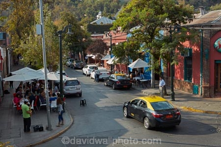 alfresco;bar;Barrio-Bellavista;bars;Bellavista;boliche;cafe;cafes;Calle-Constitucion;calle-Dardignac;capital-cities;capital-city;Capital-of-Chile;Chile;coffee-shop;coffee-shops;coffeeshop;coffeeshops;colorful;colourful;Constitucion-St;cuisine;Dardignac-St;dine;diner;diners;dining;eat;eating;food;footpath;footpaths;Galindo;Galindo-Boliche;Latin-America;people;person;pub;pubs;restaurant;restaurante;restaurants;saloon;saloons;Santiago;Santiago-de-Chile;sidewalk;sidewalks;South-America;Sth-America;street;street-scene;street-scenes;streets;tavern;taverns;The-Americas