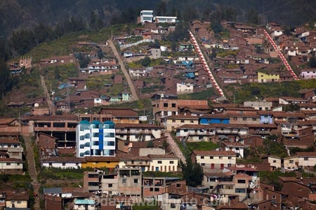 Cusco;Cuzco;hill;houses;housing;Latin-America;new-house;new-housing;old-house;Peru;Republic-of-Peru;South-America;steep;steep-hill;steep-hillside;Sth-America