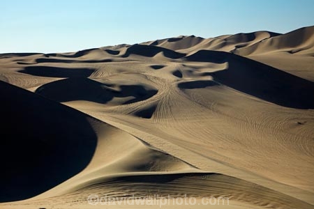 arid;desert;deserts;dune;dunes;Huacachina;Huacachina-Desert;Ica;Ica-Desert;Ica-Region;Latin-America;Peru;Peruvian-Desert;Republic-of-Peru;sand;sand-dune;sand-dunes;sand-hill;sand-hills;sand_dune;sand_dunes;sand_hill;sand_hills;sanddune;sanddunes;sandhill;sandhills;sandy;South-America;Sth-America