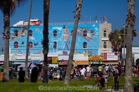 America;boutique;boutiques;building;buildings;CA;California;city-of-Los-Angeles;commerce;commercial;L.A.;LA;Los-Angeles;people;person;retail;retail-store;retailer;retailers;shop;shopper;shoppers;shopping;shops;States;store;stores;street;street-scene;street-scenes;streets;tourism;tourist;tourists;U.S.A;United-States;United-States-of-America;USA;Venice-Beach;West-Coast;West-United-States;West-US;West-USA;Western-United-States;Western-US;Western-USA