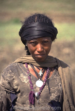 africa;african;africans;black;ethnic;female;people;person;persons;portrait;portraits;tradition;traditional;costume;costumes;traditional-costume;traditional-costumes;culture;cultural;tribe;tribal;east-africa;jewellery;jewelery;necklace;necklaces
