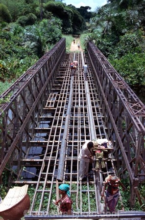 bridge;bridges;frame;steel;metal;unsafe;dangerous;danger;dangers;transport;transportation;incomplete;crossing;pedestrian;pedestrians;cross;road;roads;route;africa;pan-africa-highway;trans-africa;zaire;congo-;democratic-republic-of-congo;Bailey-bridge;central-africa;river
